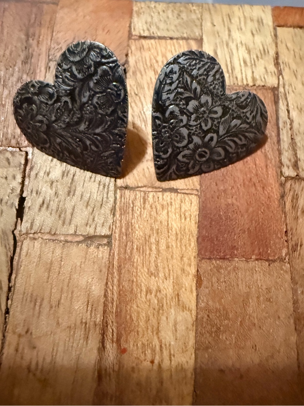 Floral Heart Stud Earrings in Black